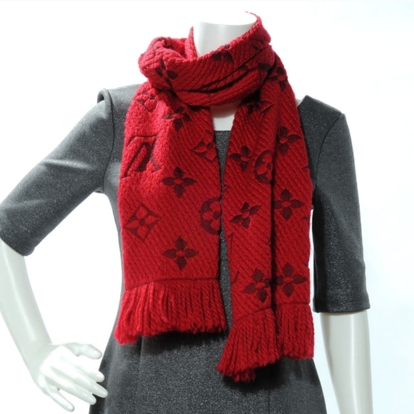 Authentic Louis Vuitton Wool Scarf - Picture 11 of 11